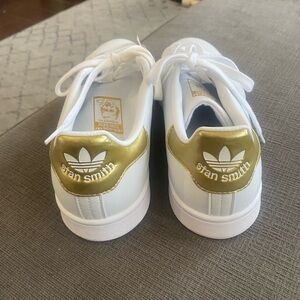 NEW ADIDAS STAN SMITH SHOES WOMEN SIZE 8 white and gold
